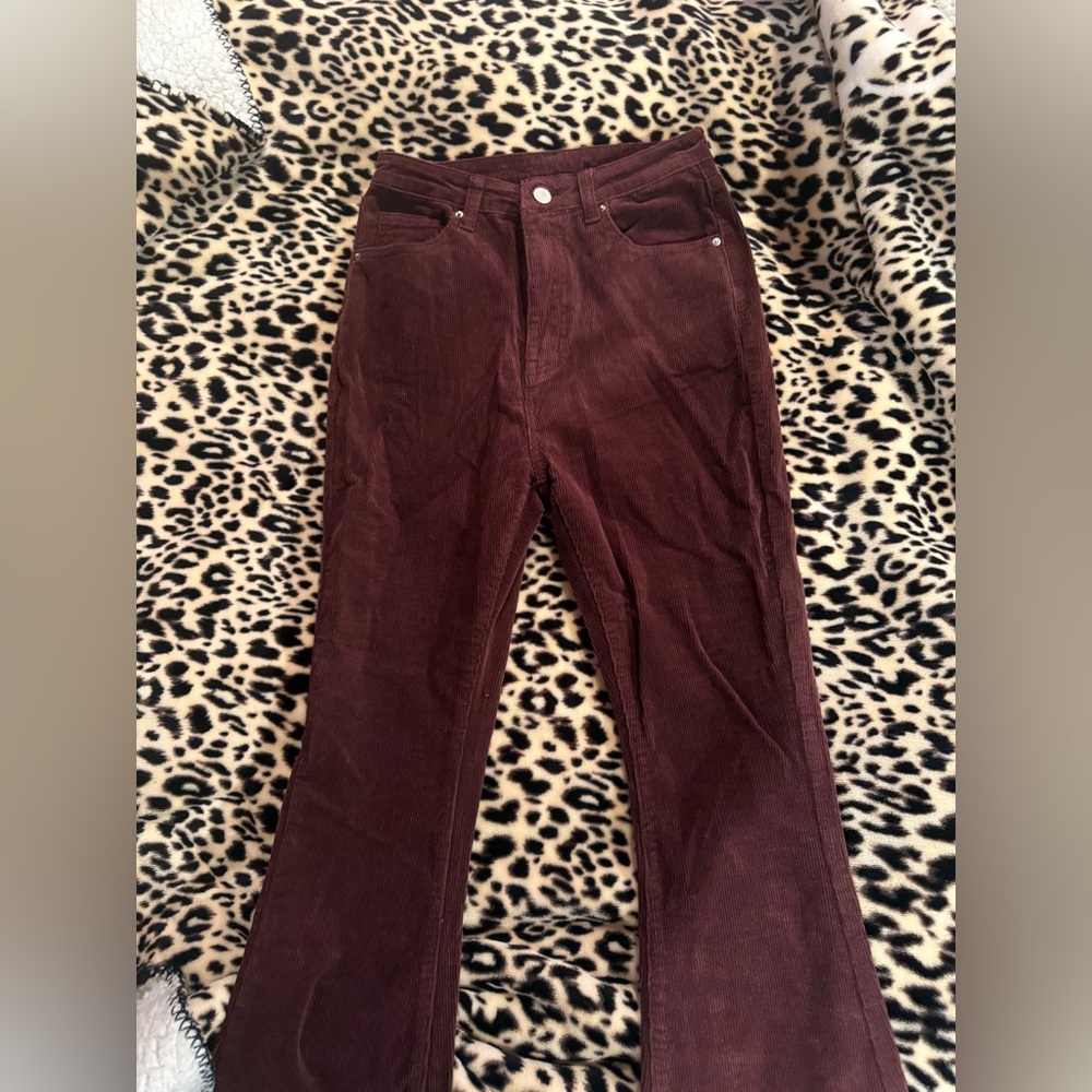 Women's Burgundy Corduroy Jeans (Medium)